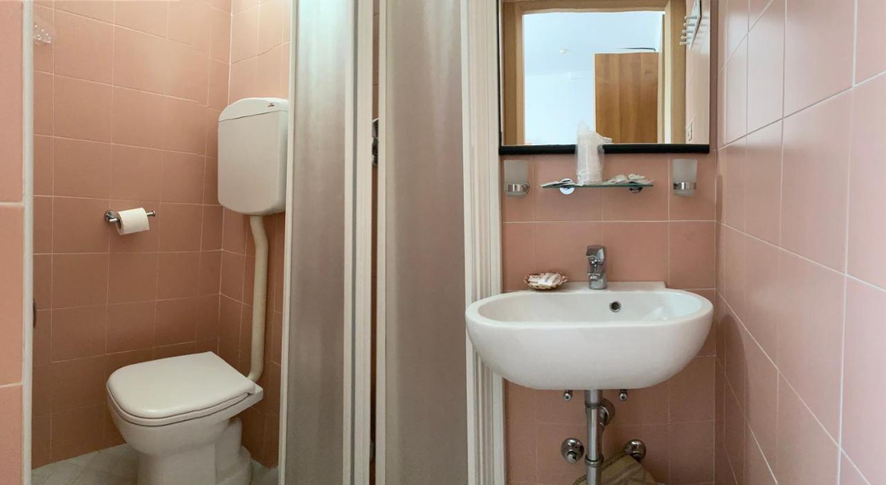 Hotel Acapulco Viserbella di Rimini エクステリア 写真